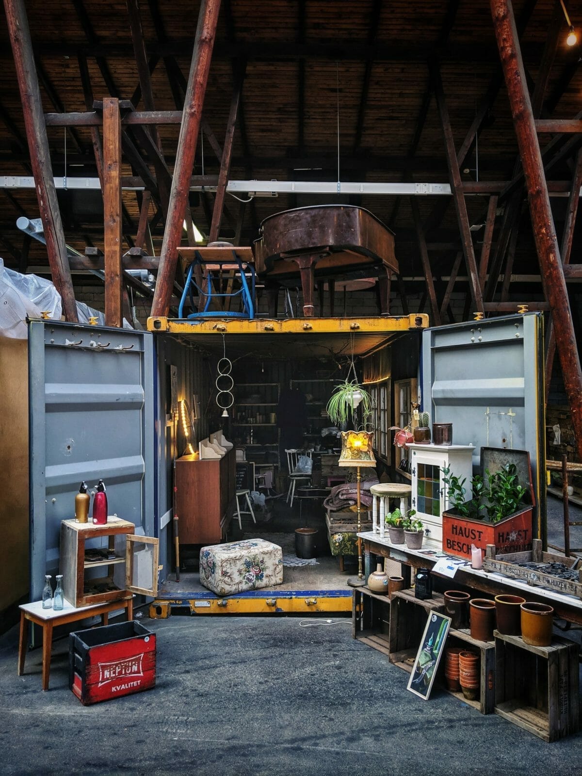 ODENSE SEHENSWÜRDIGKEITEN - 5 DINGE, DIE DU UNBEDINGT IN DER DÄNISCHEN STADT MACHEN SOLLTEST 28 Verkaufsstand im Storms Pakhus - Odense Sehenswürdigkeiten