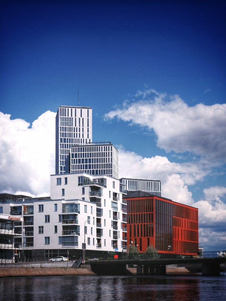 MALMÖ SEHENSWÜRDIGKEITEN UND INSIDER TIPPS 2024 26 Malmö Live vom Wasser aus - Malmö Sehenswürdigkeiten