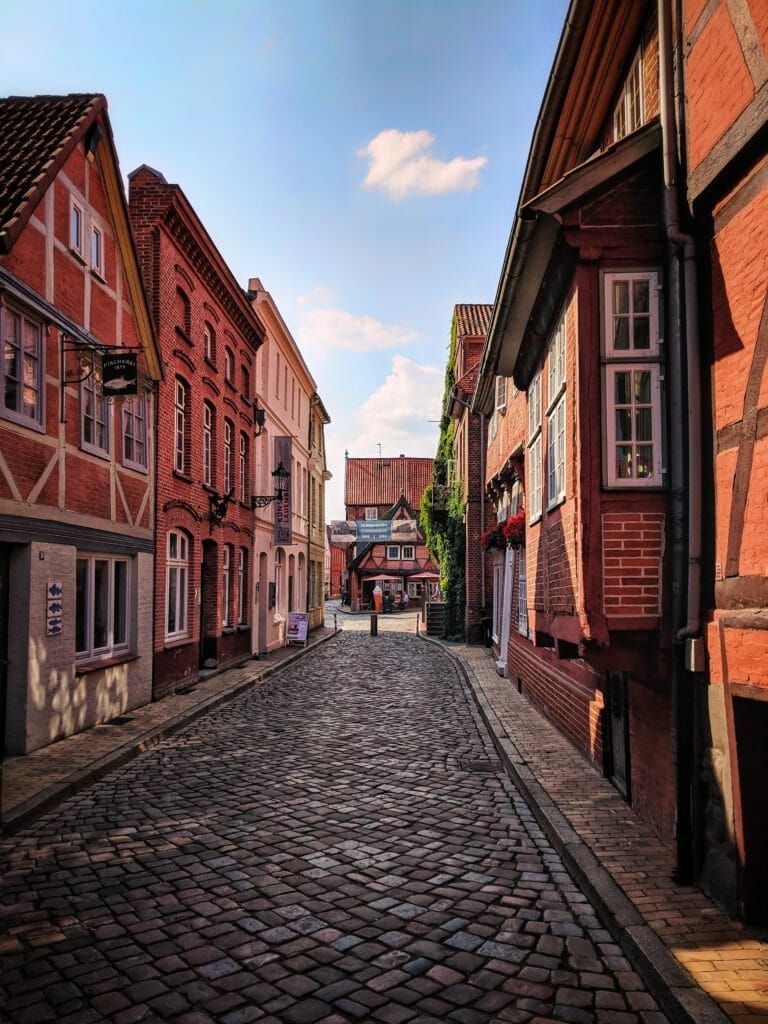 A DAYTRIP TO LAUENBURG 15 A DAYTRIP TO LAUENBURG 15