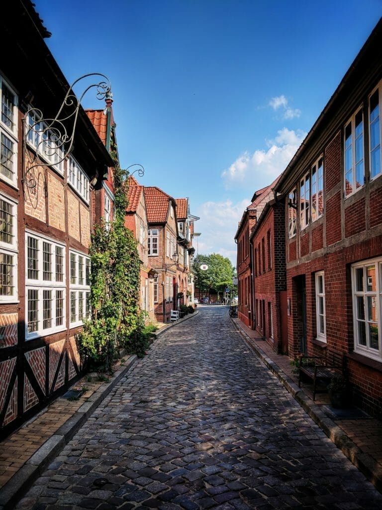 A DAYTRIP TO LAUENBURG 18 A DAYTRIP TO LAUENBURG 18