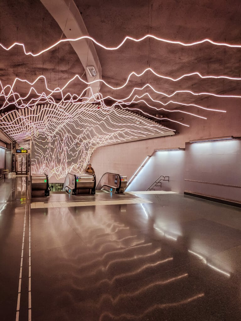 RUN YOUR WORLD STOCKHOLM 109 RUN YOUR WORLD STOCKHOLM 108