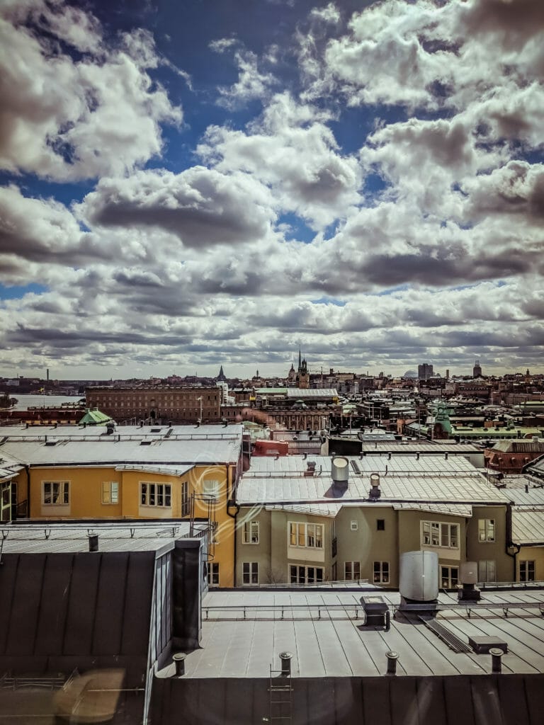 RUN YOUR WORLD STOCKHOLM 6 RUN YOUR WORLD STOCKHOLM 6