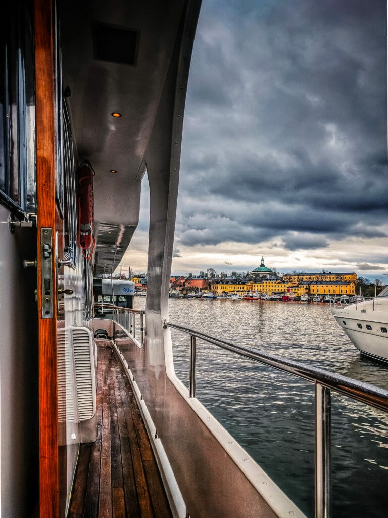 RUN YOUR WORLD STOCKHOLM 36 RUN YOUR WORLD STOCKHOLM 36