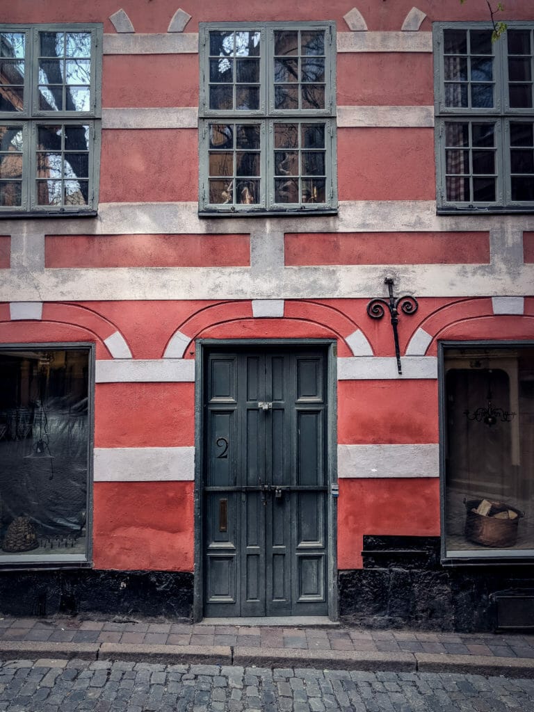 RUN YOUR WORLD STOCKHOLM 80 RUN YOUR WORLD STOCKHOLM 80