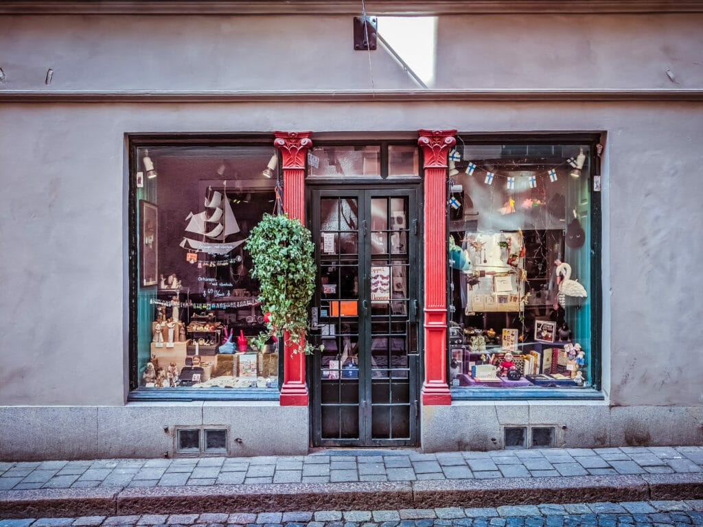 RUN YOUR WORLD STOCKHOLM 90 RUN YOUR WORLD STOCKHOLM 90