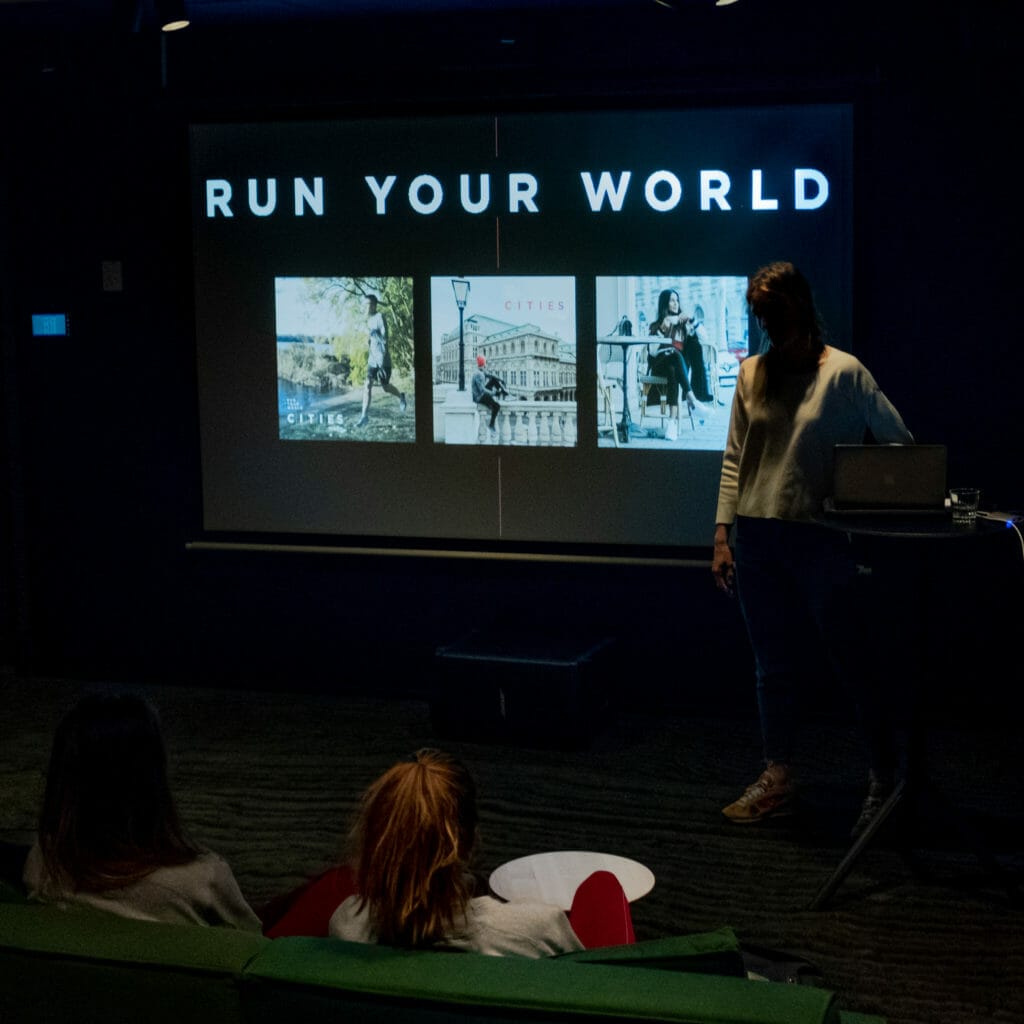 RUN YOUR WORLD STOCKHOLM 8 RUN YOUR WORLD STOCKHOLM 8