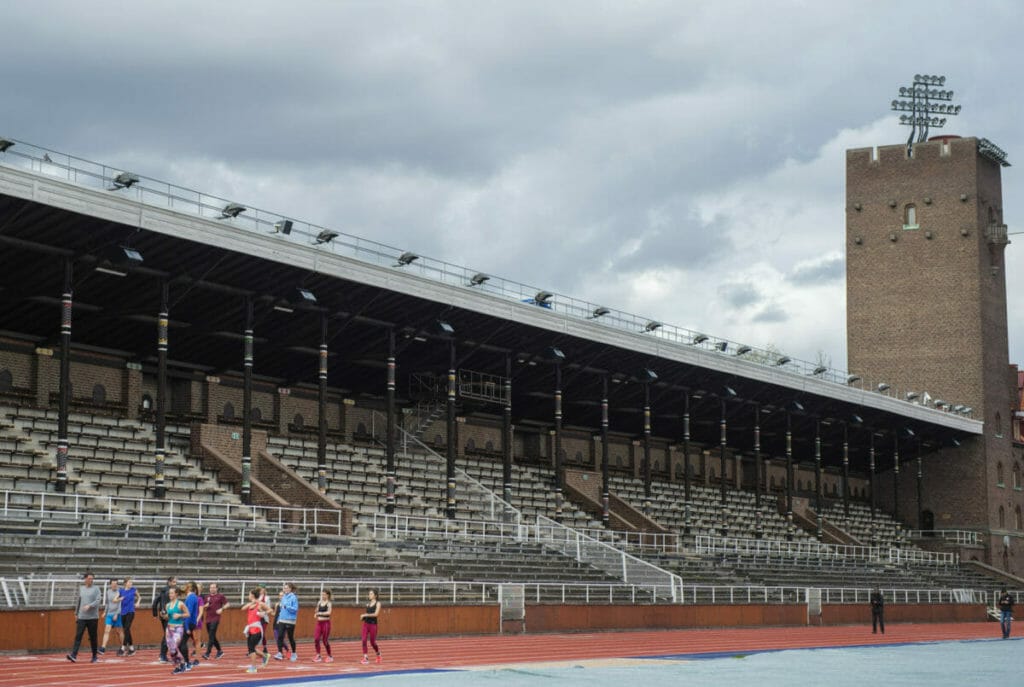 RUN YOUR WORLD STOCKHOLM 27 RUN YOUR WORLD STOCKHOLM 27