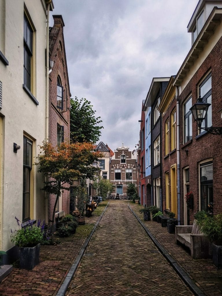 8 SCHÖNE HOLLAND STÄDTE, DIE DU UNBEDINGT BESUCHEN SOLLTEST! 15 8 SCHÖNE HOLLAND STÄDTE, DIE DU UNBEDINGT BESUCHEN SOLLTEST! 12