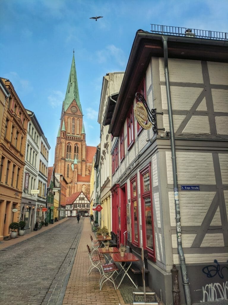 SCHWERINER FÜNF-SEEN-LAUF: 30 UNVERGESSLICHE KILOMETER 10