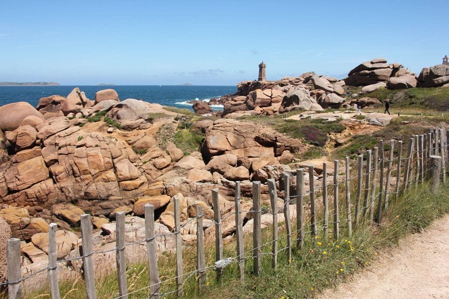 Reiseziele in Europa - Bretagne - Frankreich - Aufschluss - Archäologische Fundstätte