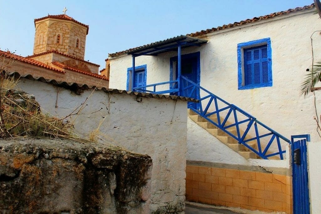 DIE 9 SCHÖNSTEN URLAUBSZIELE EUROPAS - SÜDOST- & OSTEUROPA 15 Altstadt von Megalochori auf Insel-Angistri