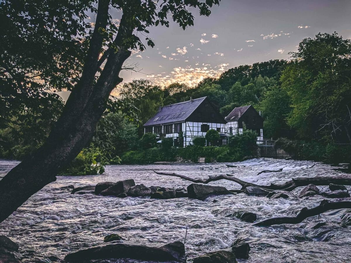 Ausflugsziele NRW - Schleiferei Wipperkotten im Sonnenuntergang