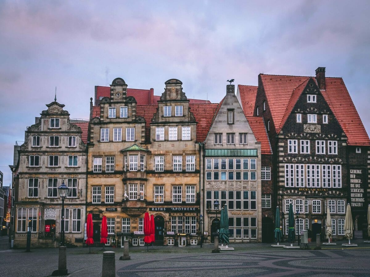 Bremen Sehenswürdigkeiten -Bremen Marktplatz - Häuserreihe