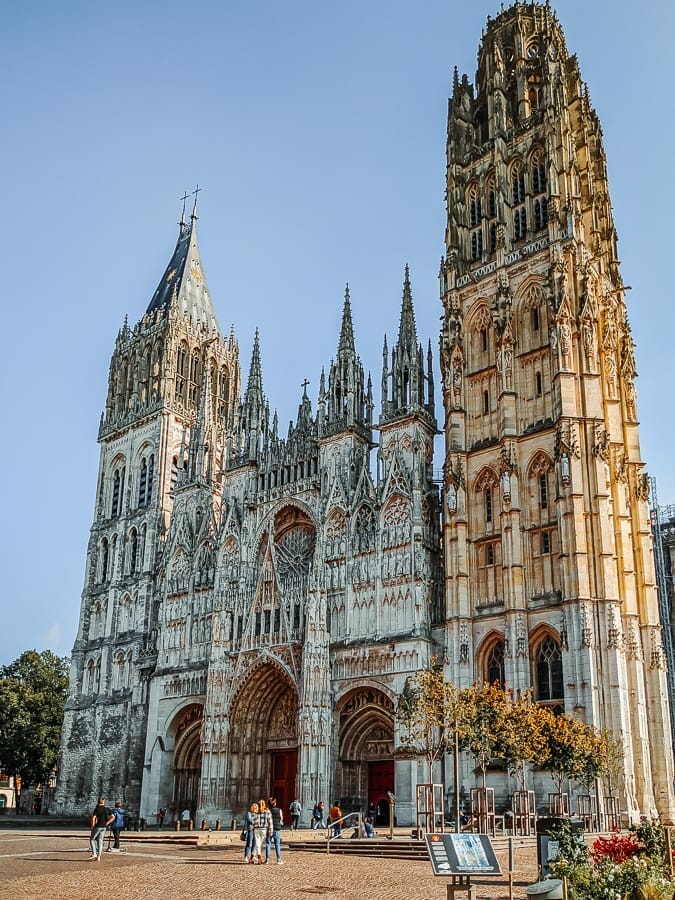 NORMANDIE SEHENSWÜRDIGKEITEN: 3 UNGEWÖHNLICHE IDEEN FÜR EINEN STÄDTETRIP IN DIE NORMANDIE 36
