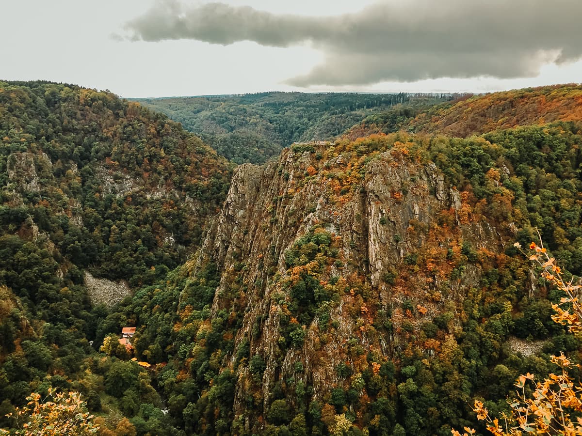 Ausflugsziele Harz - Aussicht vom Hexentanzplatz in Thale auf das Bodetal