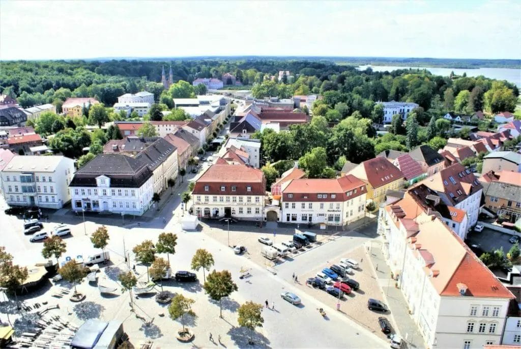 9 AUSFLUGSZIELE UND SEHENSWÜRDIGKEITEN IN MECKLENBURG-VORPOMMERN 10