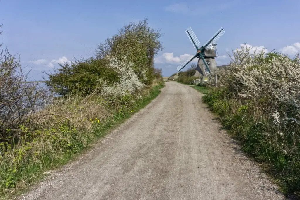 Ausflugsziele Schleswig Holstein - Geltinger Birk - Windmühle - Feldweg