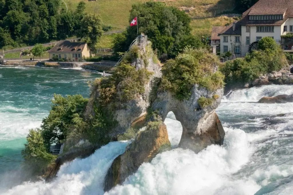 20 SCHWEIZ SEHENSWÜRDIGKEITEN - UNVERGESSLICHE SEHENSWÜRDIGKEITEN, ATTRAKTIONEN & AKTIVITÄTEN 7