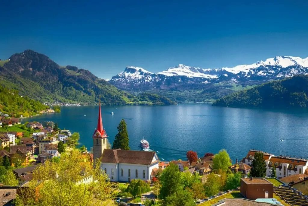 TOP 20 LANDMARKS OF SWITZERLAND -UNFORGETTABLE SIGHTS, ATTRACTIONS & ACTIVITIES 20