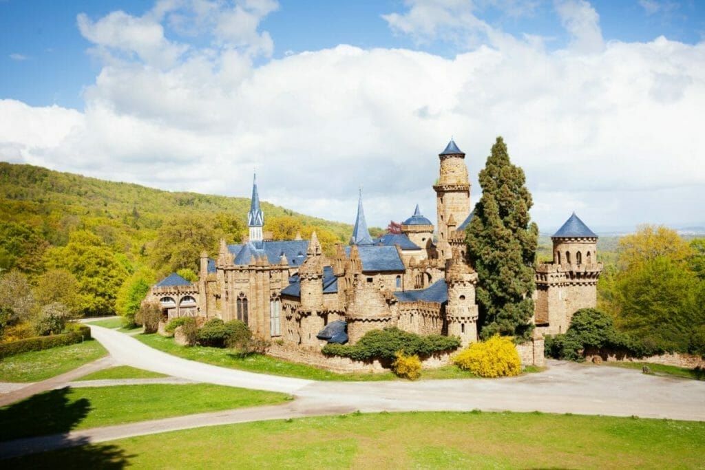 Schöne Städte in Hessen - Löwenburg in Kassel