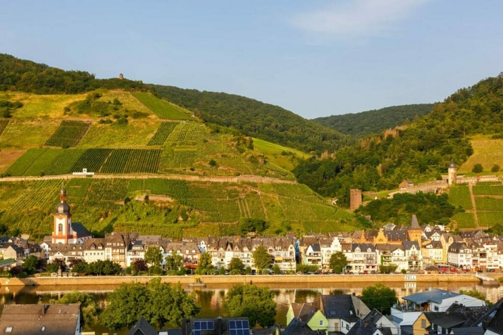 DIE 13 SCHÖNSTEN STÄDTE UND ORTE AN DER MOSEL 12