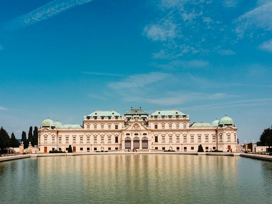 STÄDTE DER LIEBE: 13 ROMANTISCHE REISEZIELE & ORTE FÜR EINEN STÄDTETRIP IN 2022 9