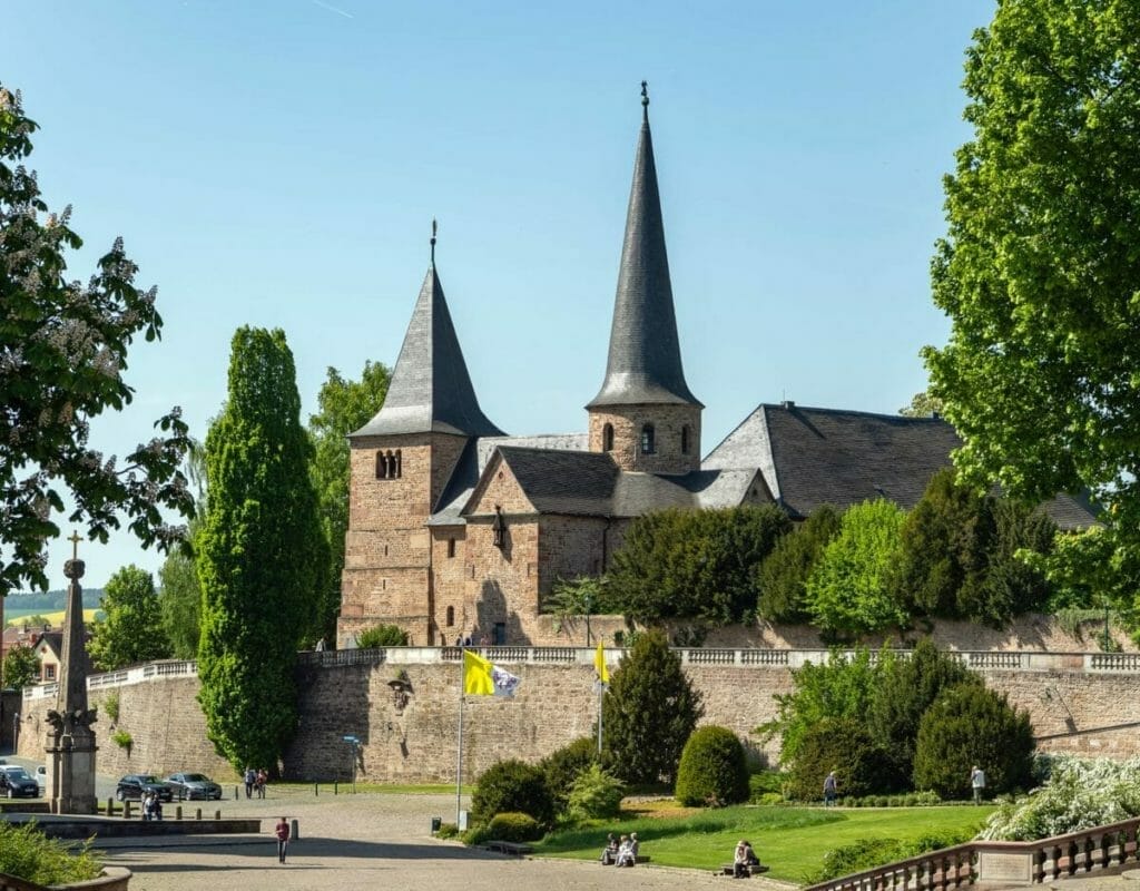 ÜBERRASCHENDE FULDA SEHENSWÜRDIGKEITEN, AUSFLUGSZIELE & AKTIVITÄTEN FÜR DICH 10 ÜBERRASCHENDE FULDA SEHENSWÜRDIGKEITEN, AUSFLUGSZIELE & AKTIVITÄTEN FÜR DICH 9