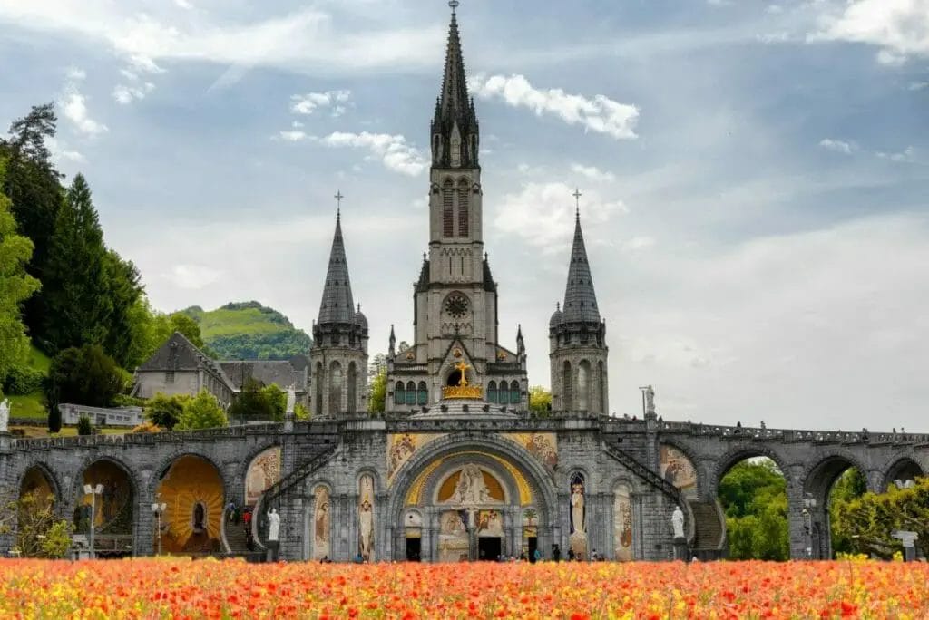 30 BERÜHMTE SEHENSWÜRDIGKEITEN IN FRANKREICH, DIE DU MINDESTENS EINMAL IM LEBEN BESUCHEN SOLLTE 23