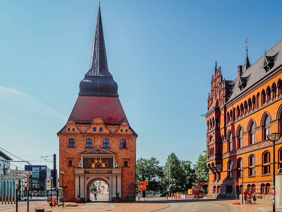ROSTOCK SEHENSWÜRDIGKEITEN - UNSERE TOP 15 HIGHLIGHTS UND AUSFLUGSTIPPS 8 ROSTOCK SEHENSWÜRDIGKEITEN - UNSERE TOP 15 HIGHLIGHTS UND AUSFLUGSTIPPS 7