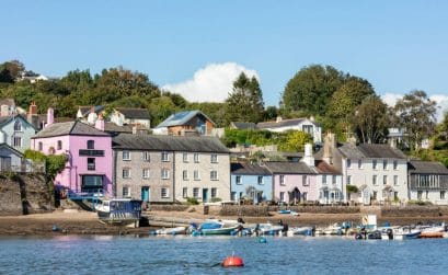 15 SEASIDE TOWNS IN DEVON, UK: WHERE TO GO ON HOLIDAY 3