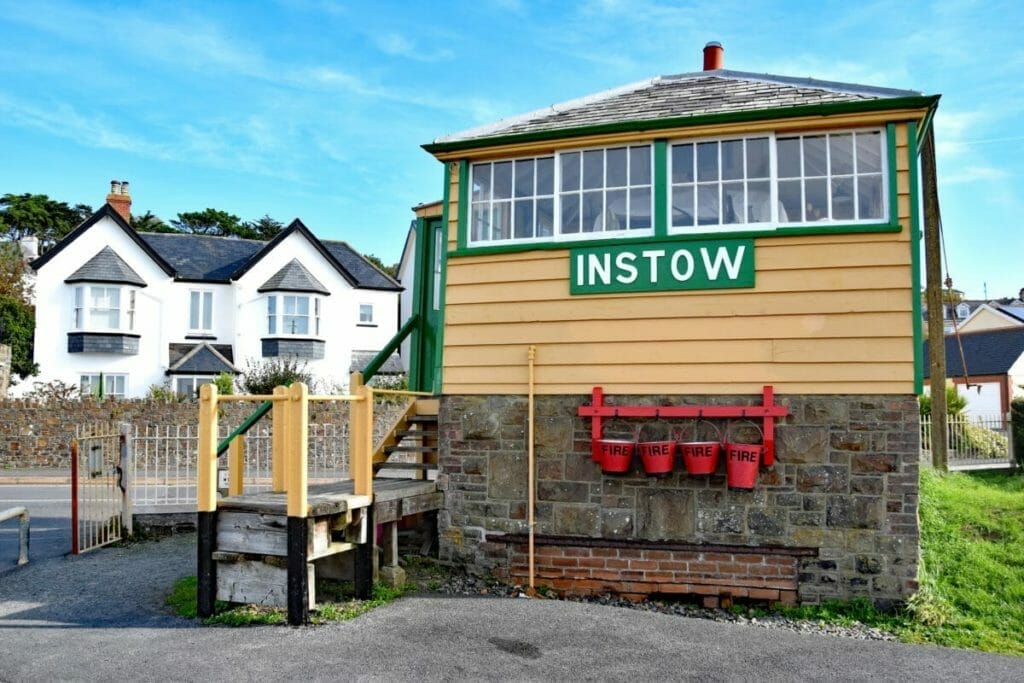15 SEASIDE TOWNS IN DEVON, UK: WHERE TO GO ON HOLIDAY 10