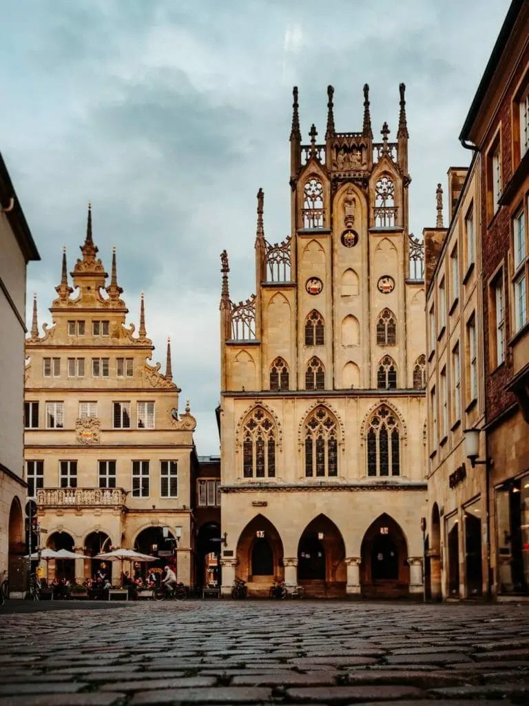 Historisches Rathaus in der Altstadt von Münster. Ein muss bei jedem Sightseeing - Sehenswürdigkeiten Münster