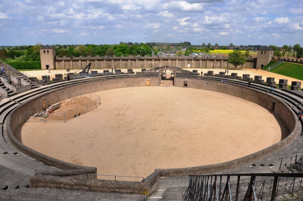Arena im Archäologischen Park in Xanten - Xanten Sehenswürdigkeiten