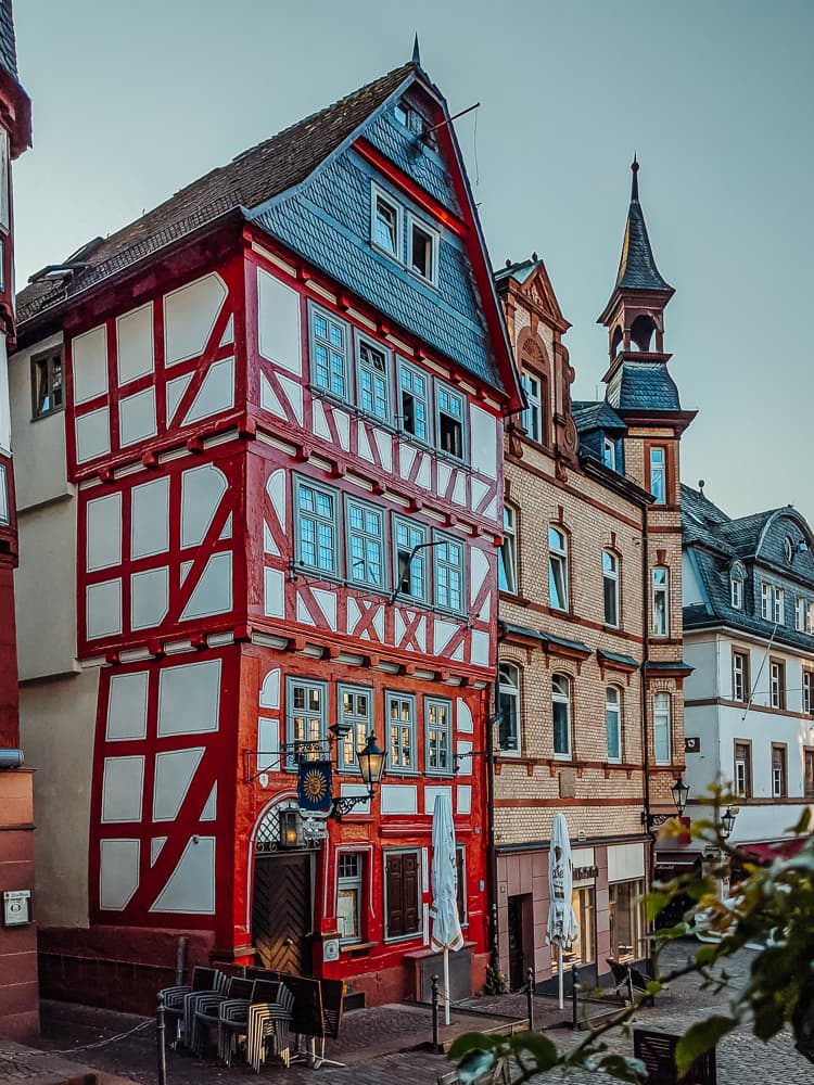 Fachwerkhäuser in der Oberstadt am Marktplatz - Marburg Sehenswürdigkeiten