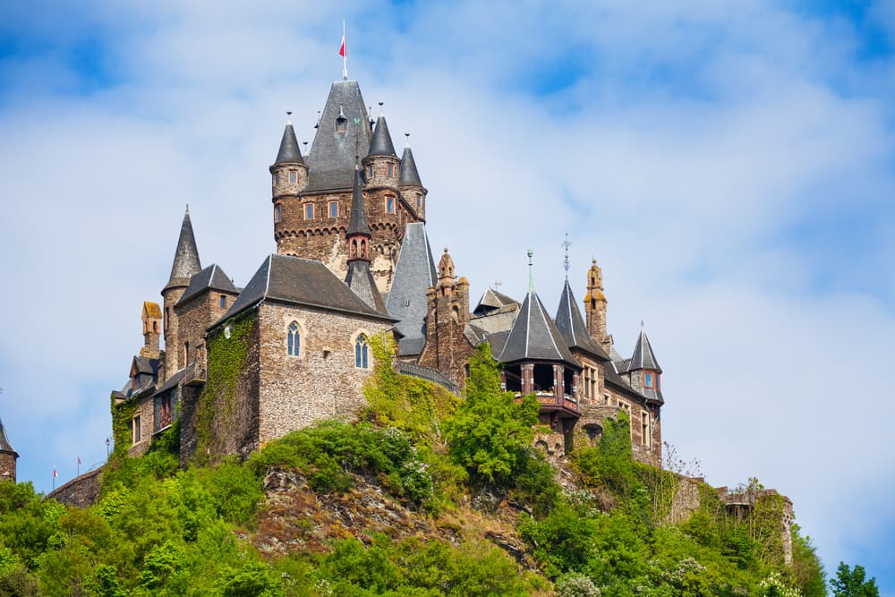 12 BEEINDRUCKENDE COCHEM SEHENSWÜRDIGKEITEN, DIE DU NICHT VERPASSEN SOLLTEST 8 Reichsburg Cochem - Cochem Sehenswürdigkeiten