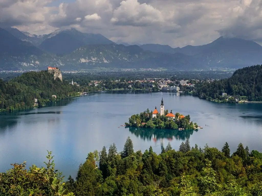 Bleder See mit der Insel Blejski Otok - Slowenien Sehenswürdigkeiten