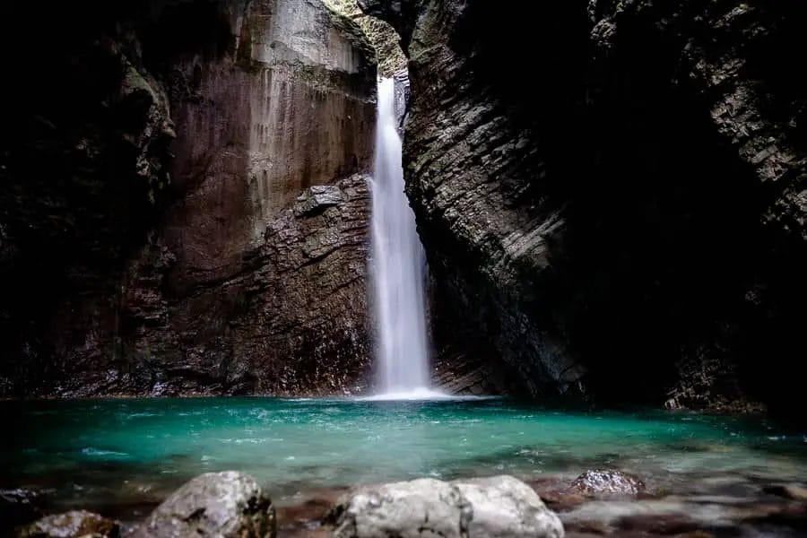 Wasserfall von Kozjak im Soca-Tal - Slowenien Sehenswürdigkeiten