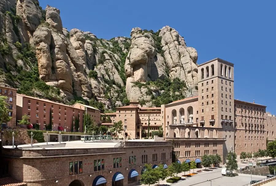Kloster Santa Maria de Montserrat - Spanien Sehenswürdigkeiten