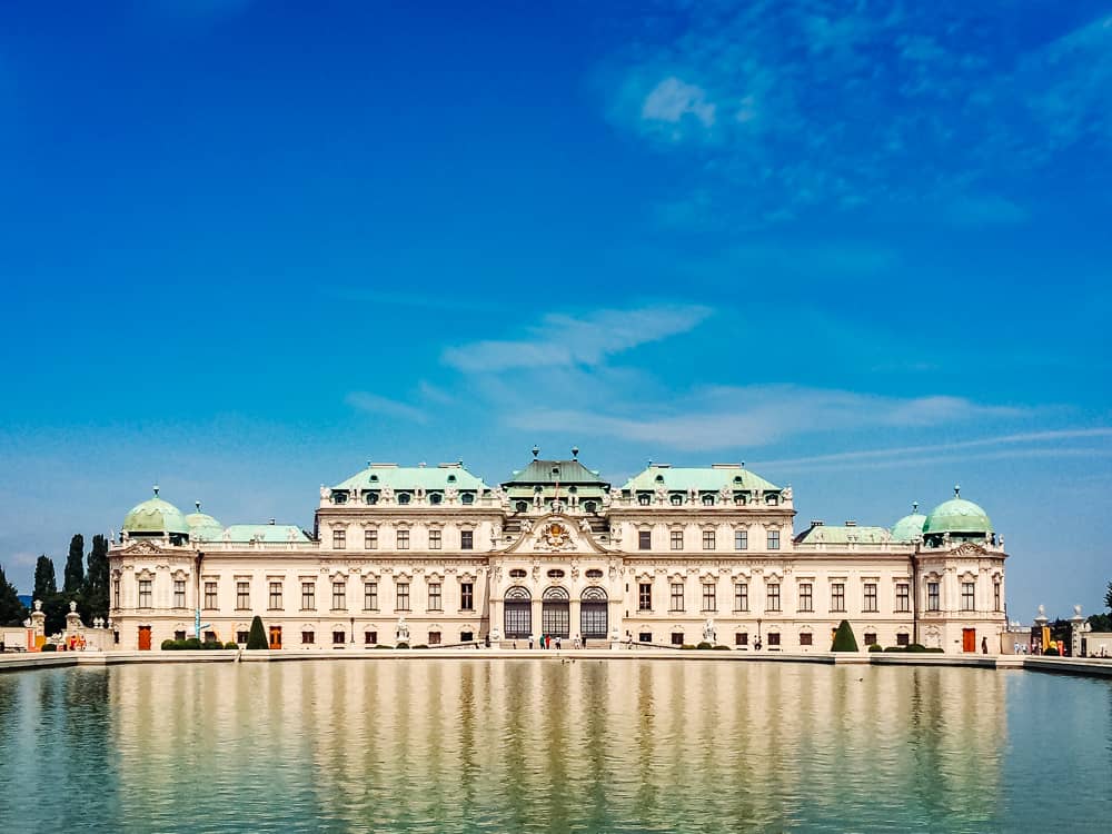 25 ÖSTERREICH SEHENSWÜRDIGKEITEN FÜR EINEN UNVERGESSLICHEN URLAUB 17 Schloss Belvedere in Wien - Sehenswürdigkeiten Österreich