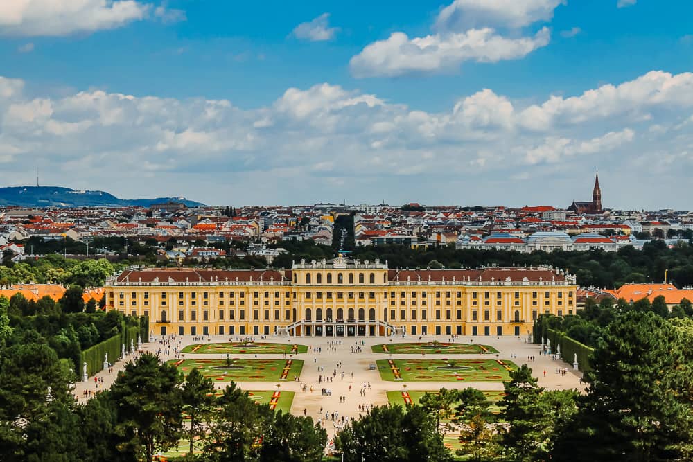 25 ÖSTERREICH SEHENSWÜRDIGKEITEN FÜR EINEN UNVERGESSLICHEN URLAUB 7 Schloss Schönbrunn in Wien - Sehenswürdigkeiten in Österreich