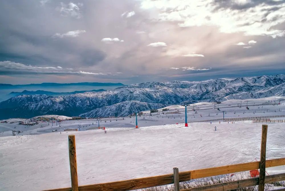 Das Valle Nevado eignet sich hervorragend für den Wintersport - Chile Sehenswürdigkeiten