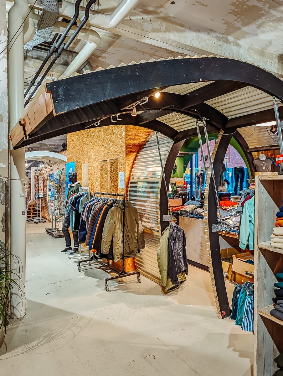 48 STUNDEN IN DER PROVINZ NORDBRABANT IN DEN NIEDERLANDEN - EIN BESUCH IN TILBURG & EINDHOVEN 46 48 STUNDEN IN DER PROVINZ NORDBRABANT IN DEN NIEDERLANDEN - EIN BESUCH IN TILBURG & EINDHOVEN 31