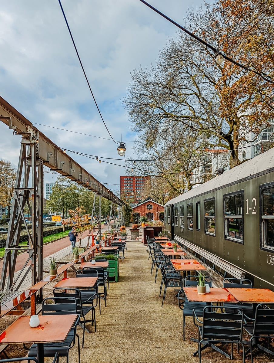 48 STUNDEN IN DER PROVINZ NORDBRABANT IN DEN NIEDERLANDEN - EIN BESUCH IN TILBURG & EINDHOVEN 14 Coole Lunch Location in Tilburg. Die Eetbar De Wagon - Provinz Nordbrabant - Tilburg