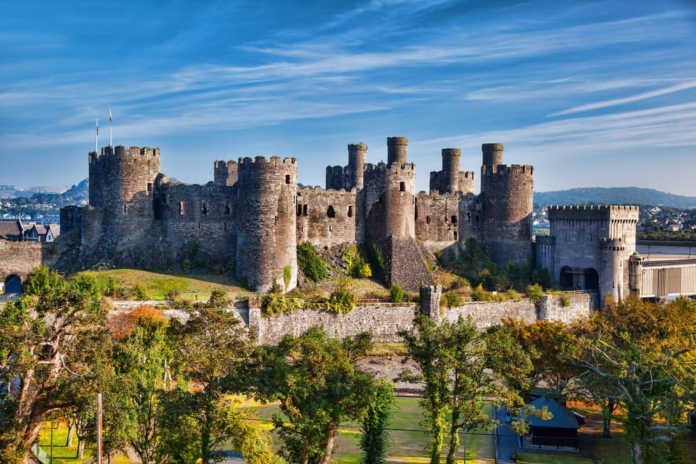 DIE 17 BESTEN WALES SEHENSWÜRDIGKEITEN - WUNDERVOLLE HIGHLIGHTS, TIPPS & AUSFLUGSZIELE 12 Das berühmte Conwy Castle in Wales - Wales Sehenswürdigkeiten