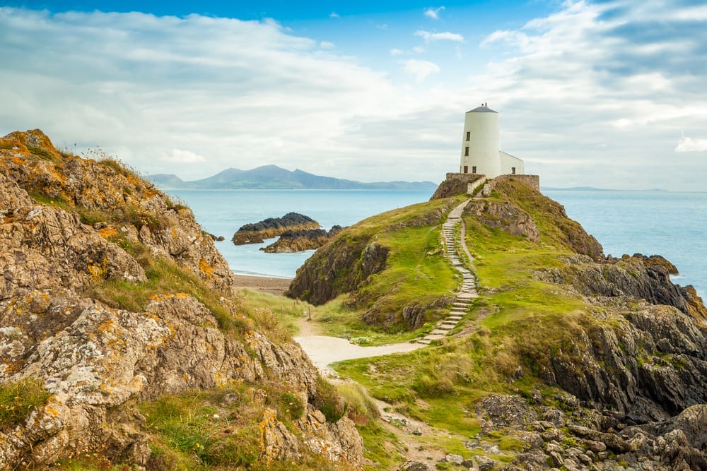 Insel Ynys Llanddwyn mit ihrem Leuchtturm - Wales Sehenswürdigkeiten