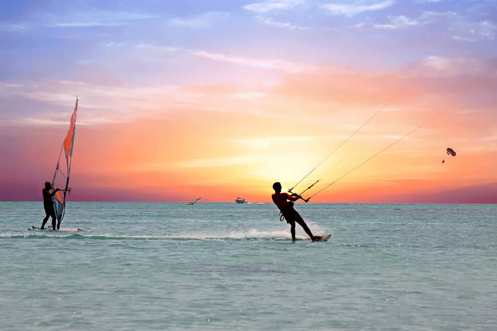 Enjoy windsurfing or Kite-surfing during your vacation - Aruba vs. Mexico
