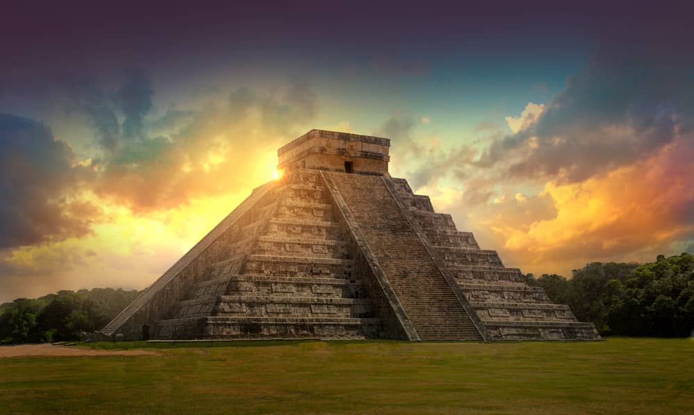 ARUBA VS MEXICO: WHICH VACATION SPOT IS RIGHT FOR YOU? 9 Chichen Itza, an ancient Mayan city in Mexico - Aruba vs. Mexico