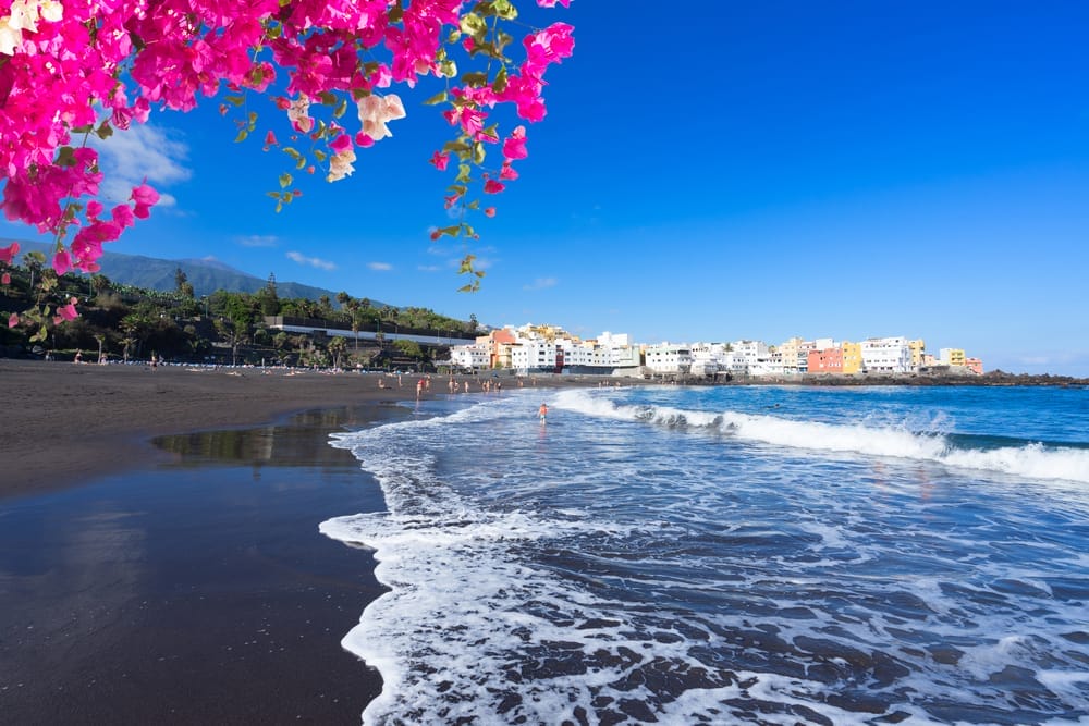 Relax at the beach | Things to do in Puerto de la Cruz