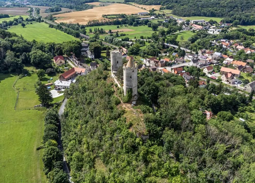 Blick auf die Burg Saaleck - Naumburg Ausflugsziele in der Nähe