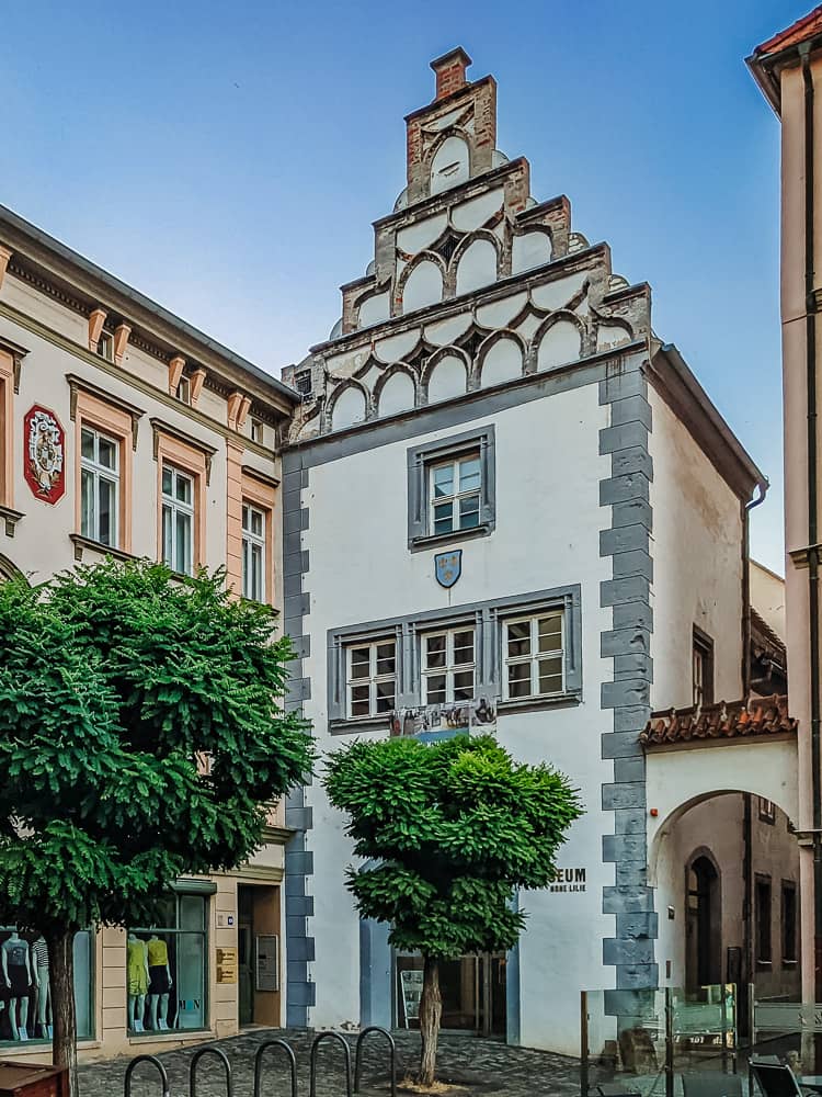 Das Stadtmuseum Hohe Lilie in der Altstadt von Naumburg - Sehenswürdigkeiten Naumburg